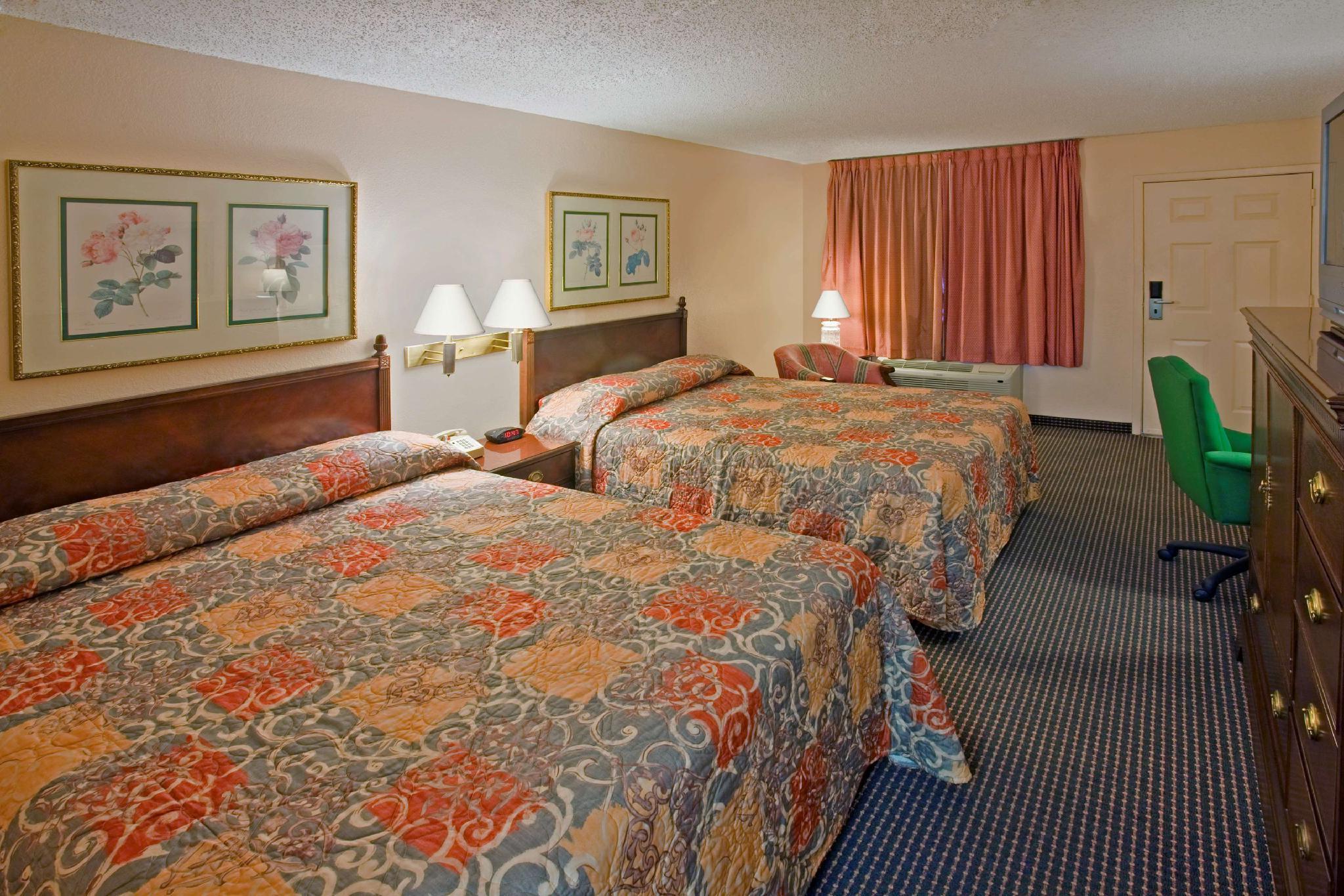 Americas Best Value Inn Laredo Room photo